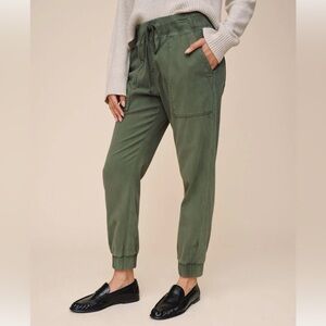 Dark Green Bella Dahl Pocket Jogger Pants - Size XS
